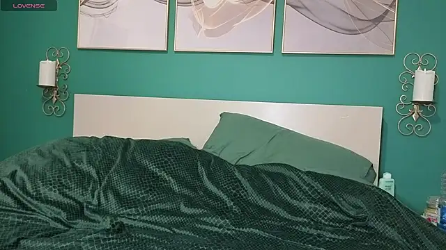 hotjessyca online show from October 22, 4:28 am