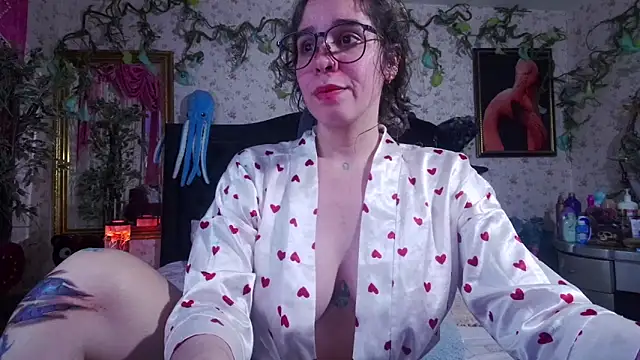 Elizabeth77  online show from October 4, 8:57 pm