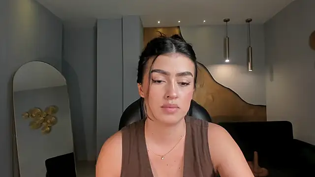 PaulinaSantos  online show from May 21, 6:28 pm