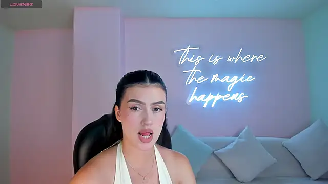 Snapshot of PaulinaSantos_ chatting on September 25, 7:23 pm PaulinaSantos online show from September 25, 7:23 pm