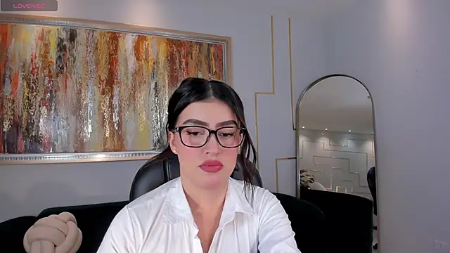 PaulinaSantos  online show from May 6, 8:24 pm