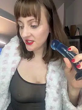 victoirenextdoor online show from March 31, 6:52 pm