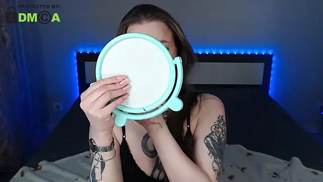 RonnieMilles online show from May 5, 1:36 pm