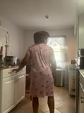 ebonyred online show from November 22, 3:26 pm