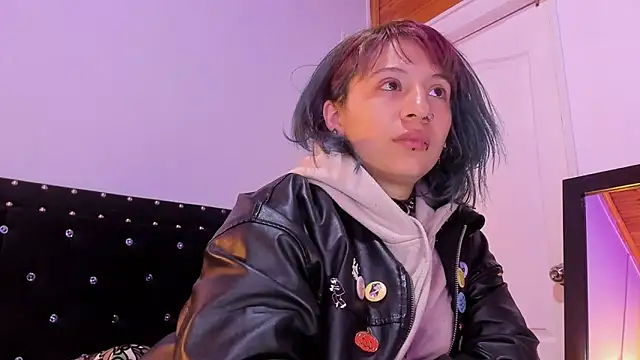 hey noraly online show from April 8, 4:25 am