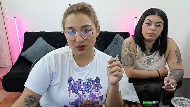  sweetcarla online show from November 24, 5:20 am