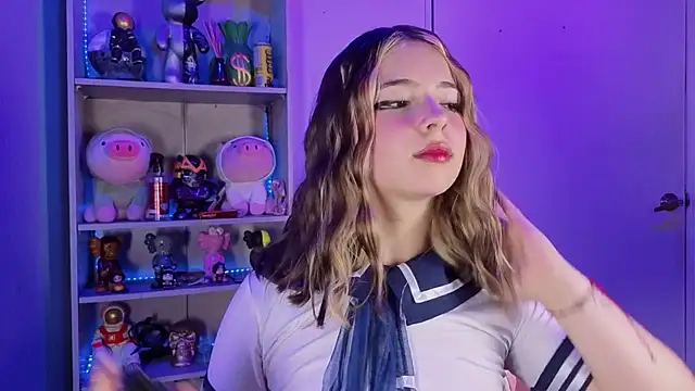 EmilyMiller  online show from October 17, 5:27 pm