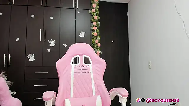 Snapshot of Soyqueen chatting on September 11, 4:57 am Soyqueen online show from September 11, 4:57 am