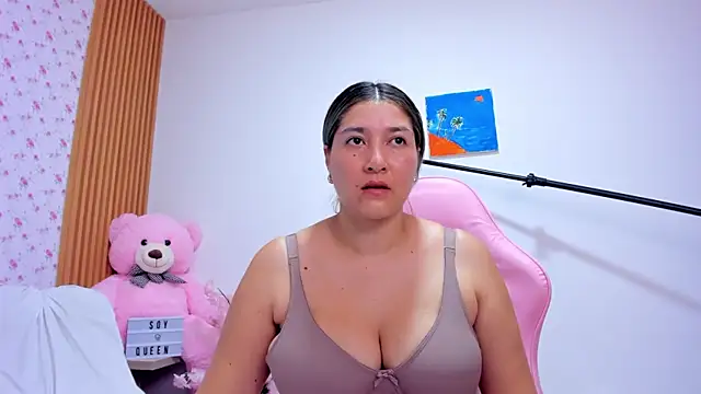 Soyqueen online show from May 9, 4:47 am