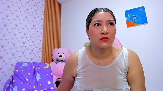 Soyqueen online show from May 24, 12:04 pm