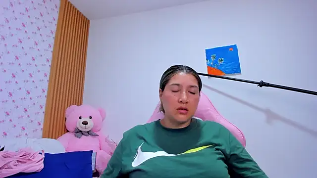 Soyqueen online show from May 5, 11:46 am