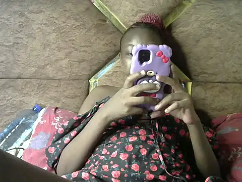 Pretty perpy online show from April 6, 3:57 pm