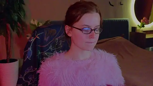 reb luvng online show from November 11, 2:03 pm