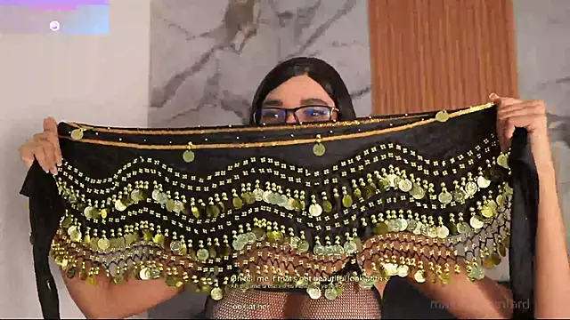 madison sanford online show from October 26, 8:10 am