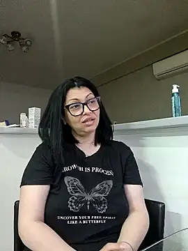 Milf Abigail online show from May 26, 2:44 am