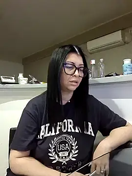 Milf Abigail online show from December 5, 3:28 am