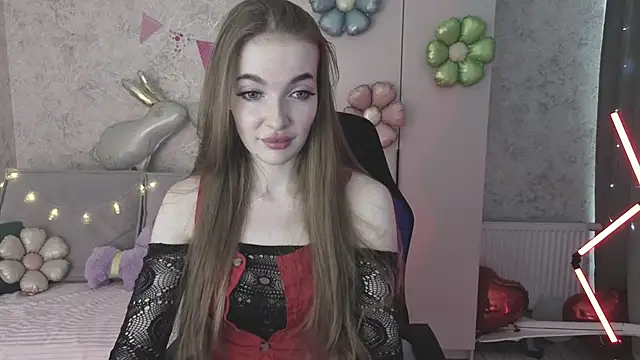 LissaCain online show from April 1, 4:24 am