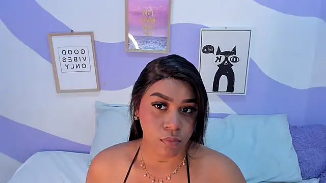 MONAAXXX  online show from October 1, 2:55 pm