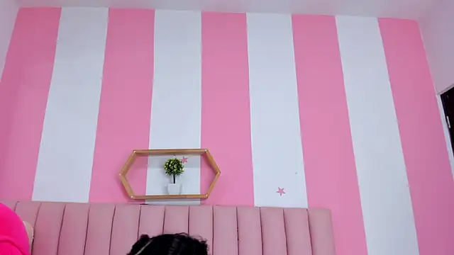 ISABELLA 020 online show from March 10, 12:42 pm