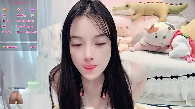 AKiKi711 online show from November 30, 5:00 am