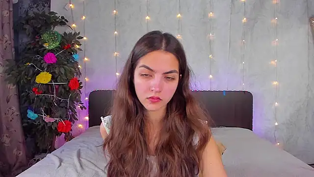 Milana Crystal  online show from May 24, 7:18 am