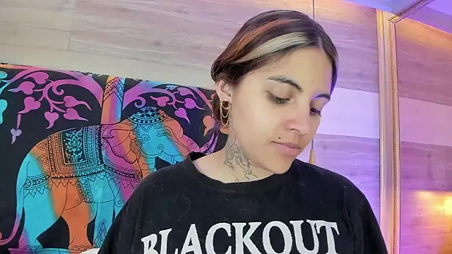 Cori Paige online show from May 8, 4:05 am