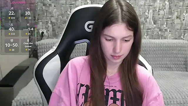 MissMiaCutie online show from October 7, 4:22 pm