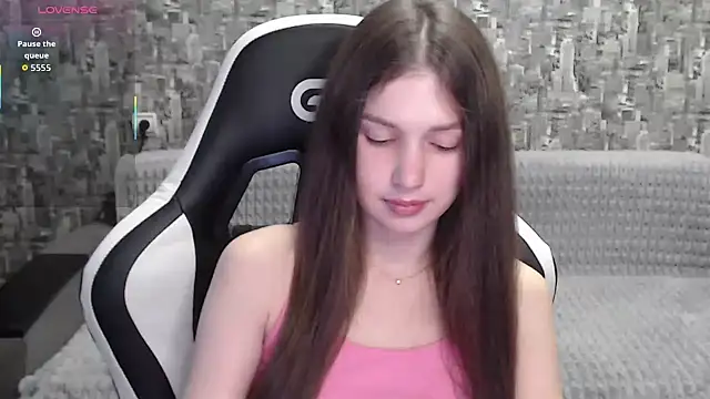 MissMiaCutie online show from October 4, 12:22 pm