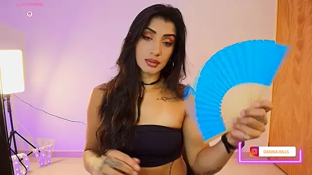 Dannawells online show from May 16, 2:03 am