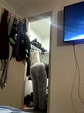 XxMidnightEssencexX online show from January 12, 3:17 pm