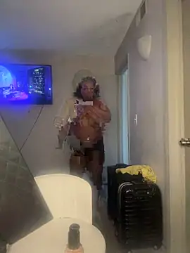 XxMidnightEssencexX online show from November 22, 7:49 pm