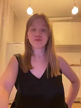 Eva Weyne online show from April 5, 10:42 pm