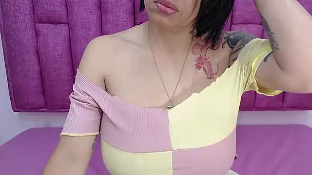 LindaKardi online show from March 13, 1:12 pm