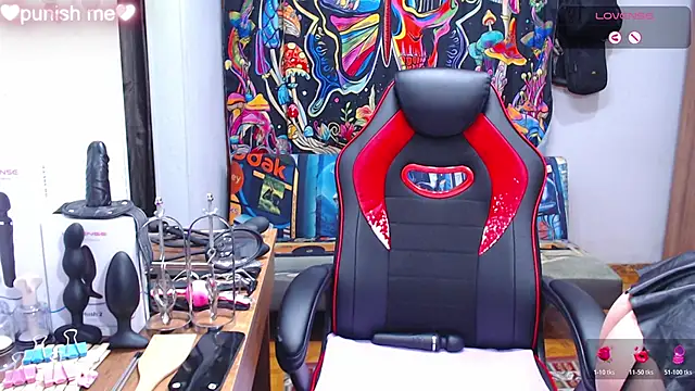 leah  smiith online show from March 27, 2:13 am