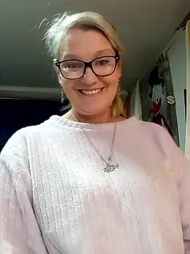 irinamaux online show from May 11, 2:45 pm