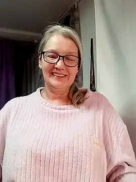 irinamaux online show from February 8, 4:16 am