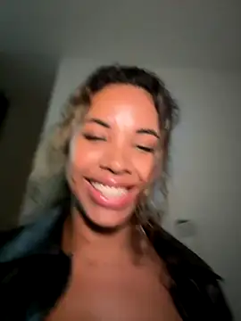 Brunettexio online show from October 17, 11:52 pm