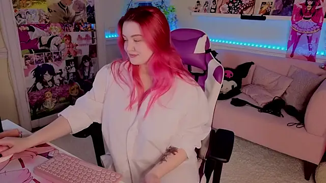 Unholy Lady online show from November 9, 6:20 am