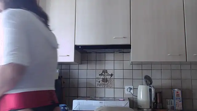 Trans MILF Raya online show from October 22, 9:47 am