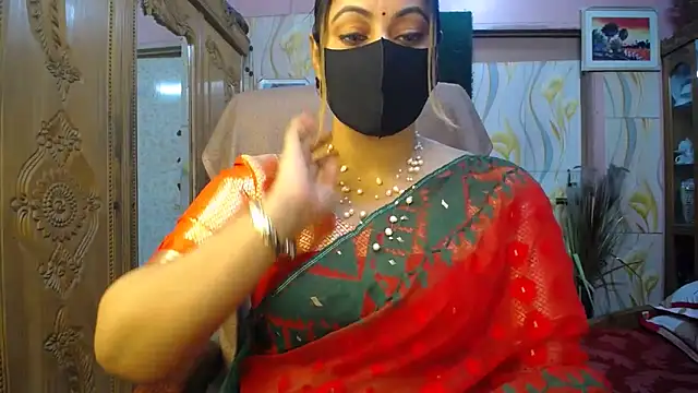 SeductiveMahira online show from December 15, 5:18 pm