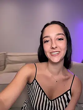  Juliette online show from May 5, 7:06 pm