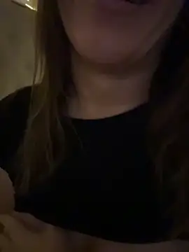 ChristinaSiemone online show from May 25, 9:58 pm