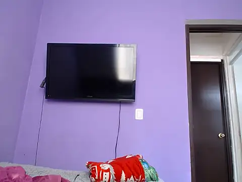 Laura martin  online show from March 14, 3:24 pm