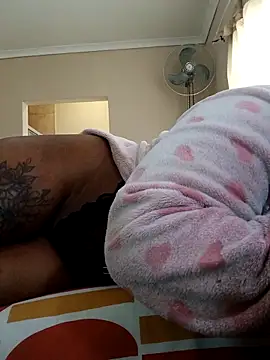 curvybigAssxx online show from May 7, 8:29 am
