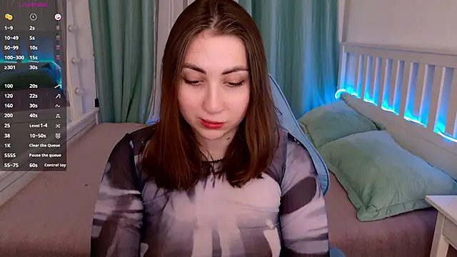 Snapshot of WinryRoss chatting on December 2, 7:10 am WinryRoss online show from December 2, 7:10 am