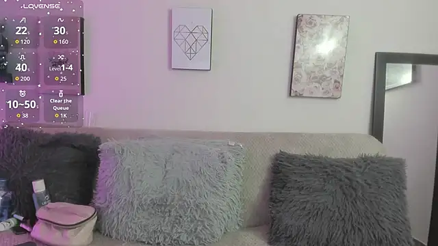 Murieel 69 online show from October 18, 7:59 pm