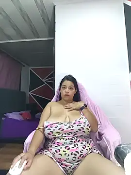 kiimjackson1- online show from September 12, 7:29 am