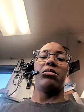 Synfulsymone9 online show from February 8, 9:07 pm