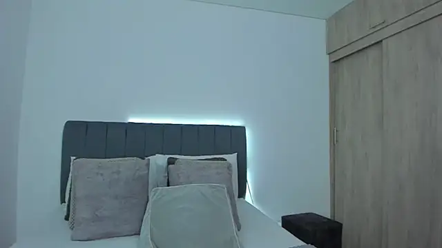 im sarah34 online show from May 14, 3:51 pm