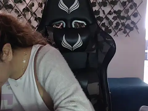 jeiana4u online show from May 1, 9:07 pm